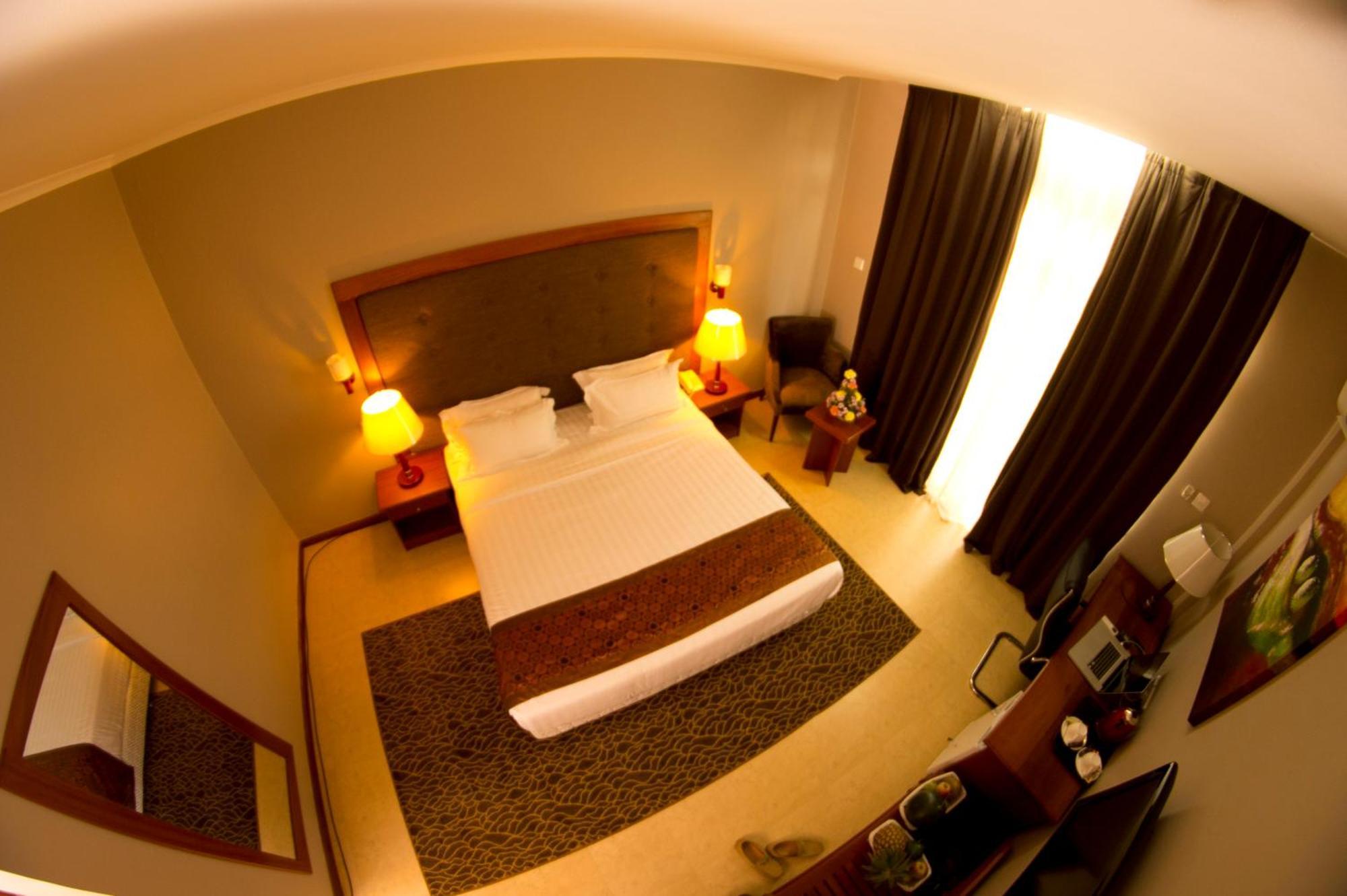 Seascape Hotel 다르에스살람 외부 사진