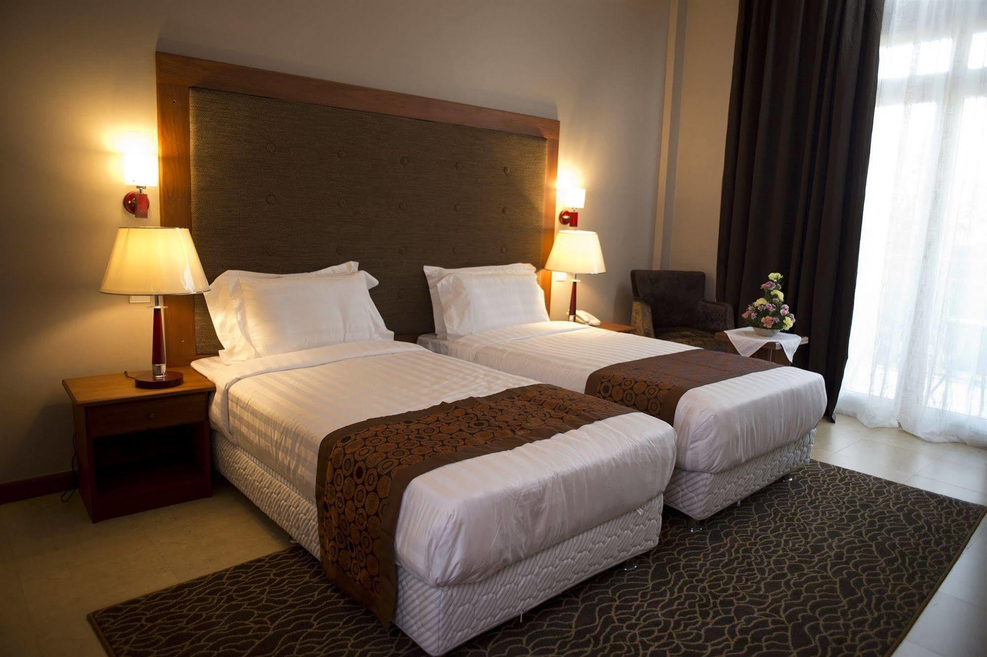 Seascape Hotel 다르에스살람 외부 사진