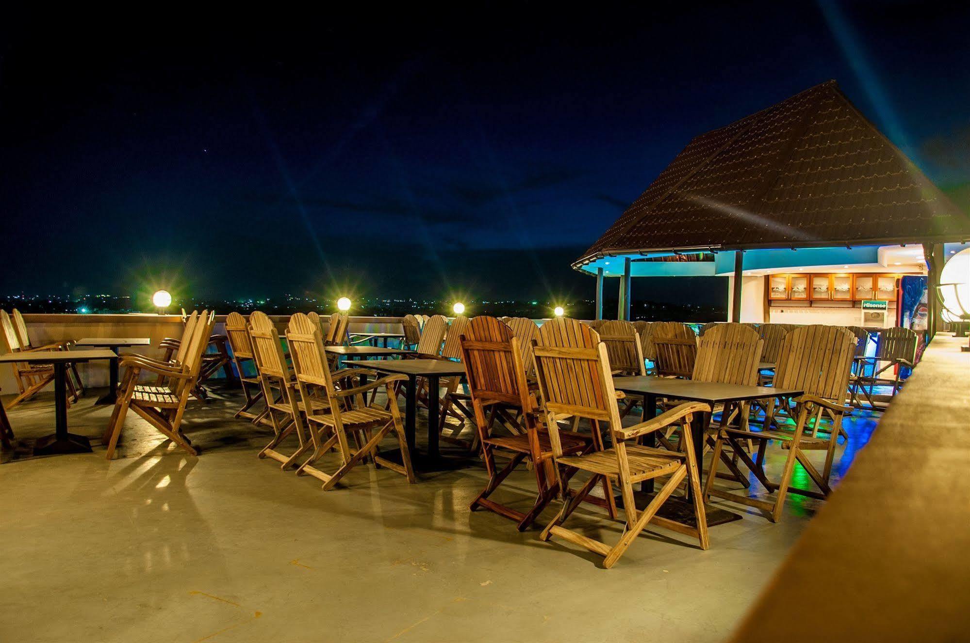 Seascape Hotel 다르에스살람 외부 사진