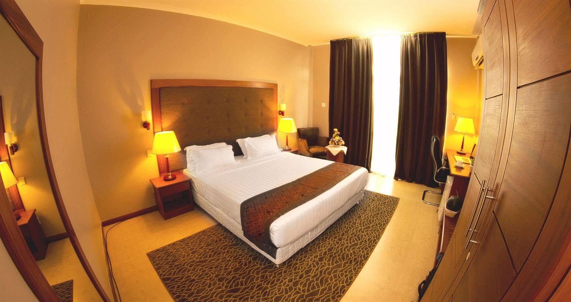 Seascape Hotel 다르에스살람 외부 사진