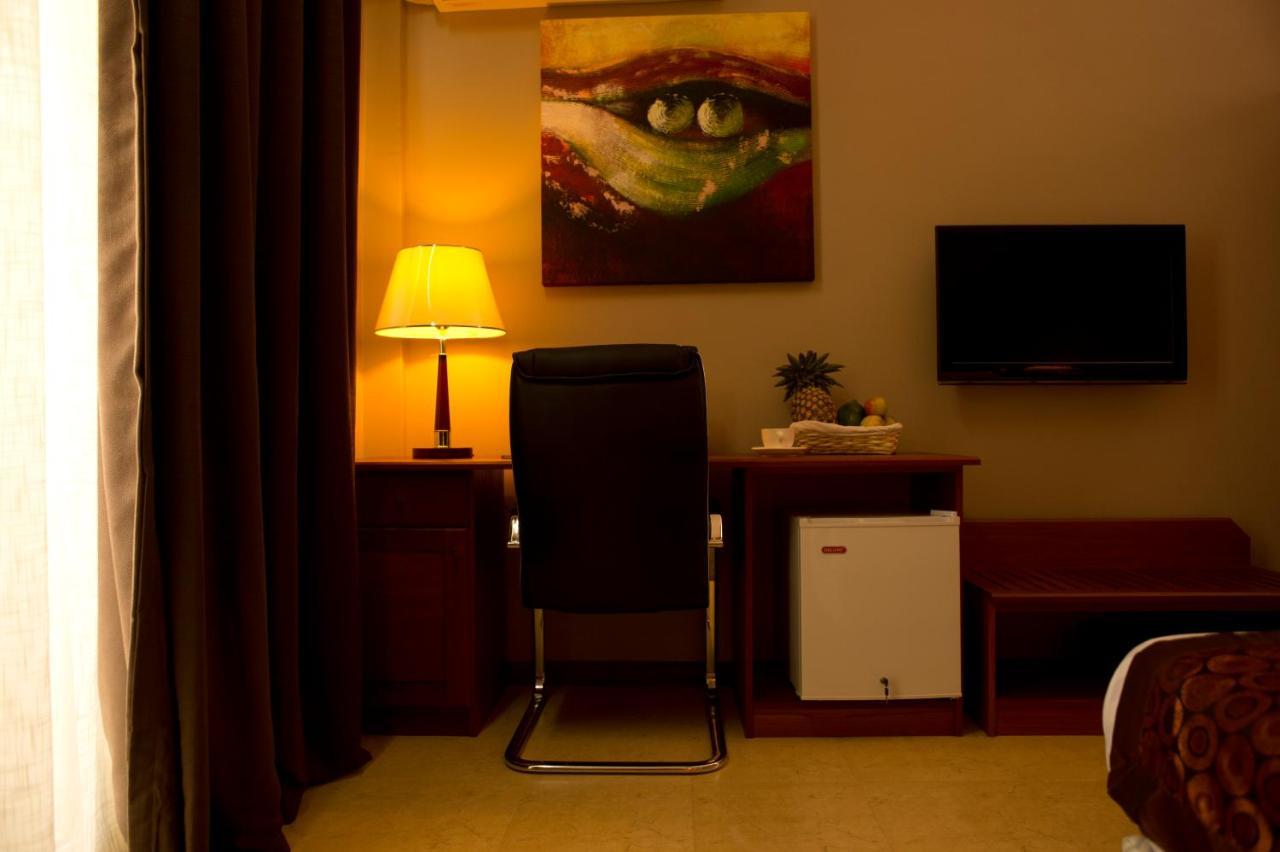 Seascape Hotel 다르에스살람 외부 사진
